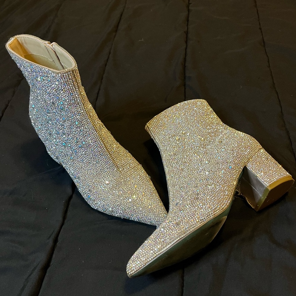 Silver Betsy johnson Kyla glitter booties 6.5 gem jewel heel ankle boots